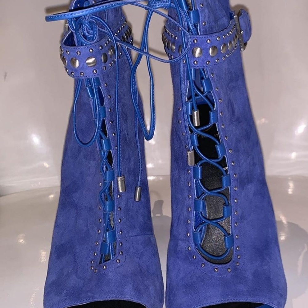 brian atwood blue stilettos sz 40